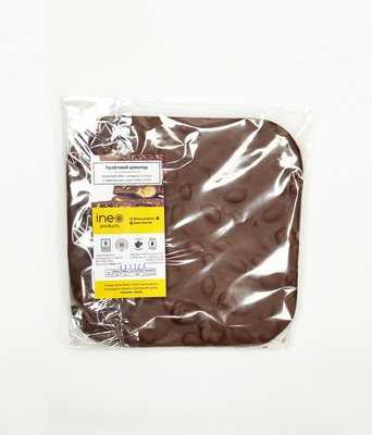 Milk chocolate 38% with almonds and figs, 300g